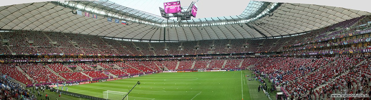 2012_06_16_Nationalstadion_Warschau_Panorama1_klein.jpg