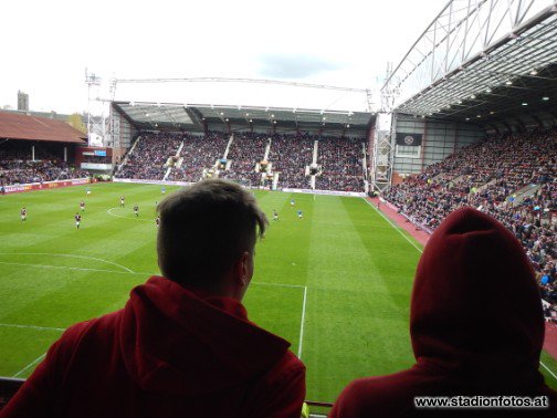 2015_05_02_HeartsFC_GlasgowRangersFC_071