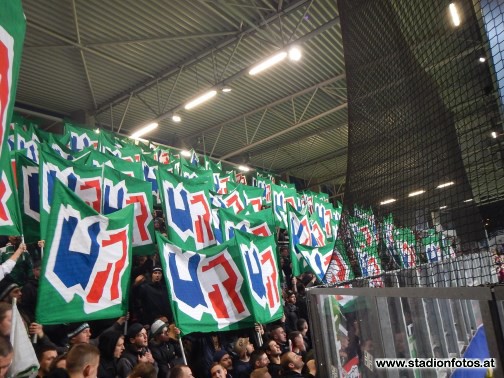 2015_11_05_ViktoriaPlzen_RapidWien_27.jp