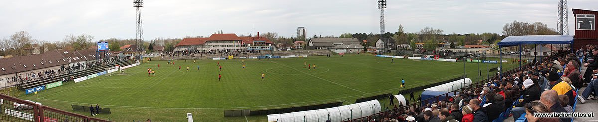 2012_04_14_Panorama_Siofok2_klein.jpg